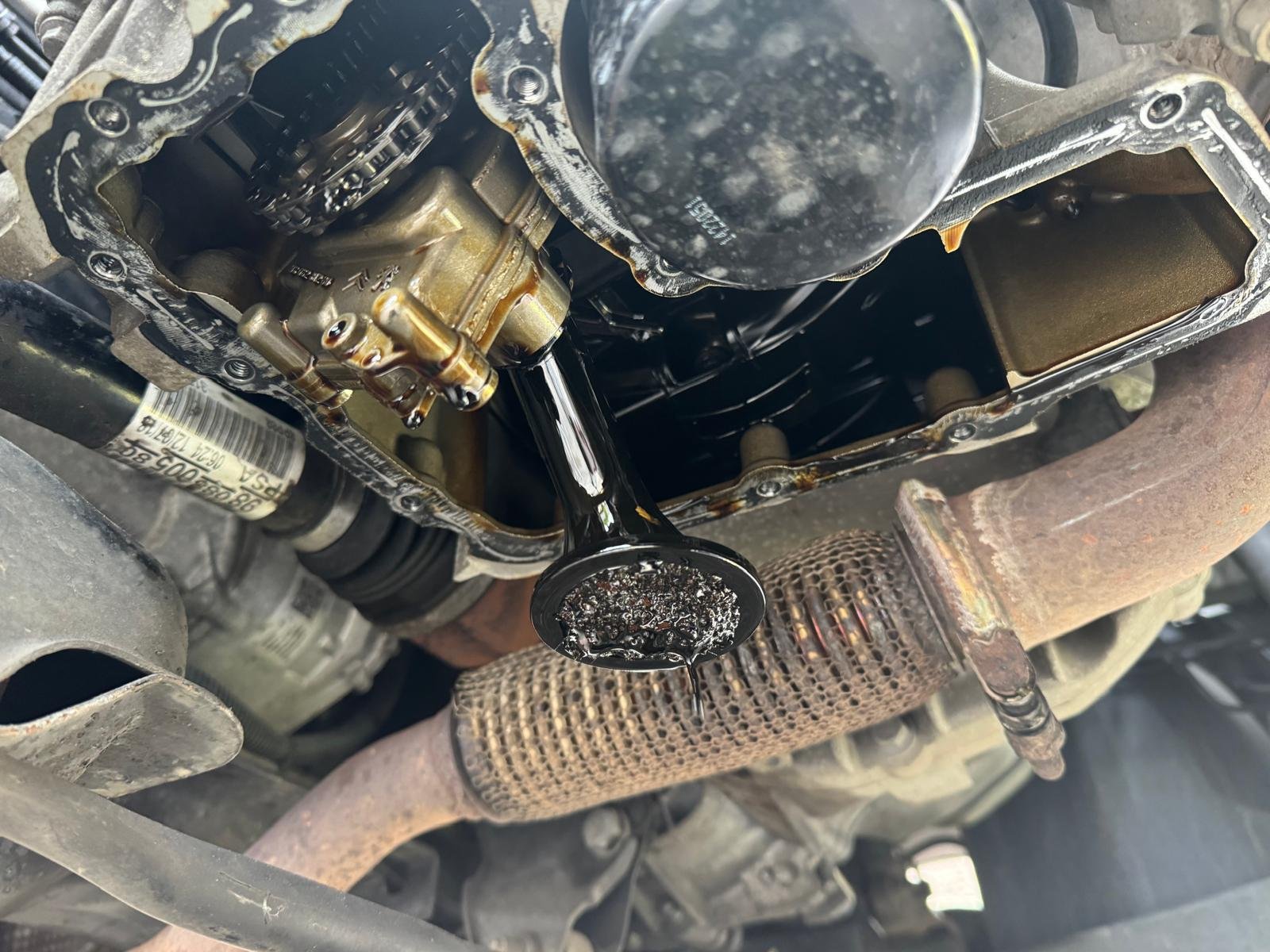 Mobile mechanic engine diagnostic work